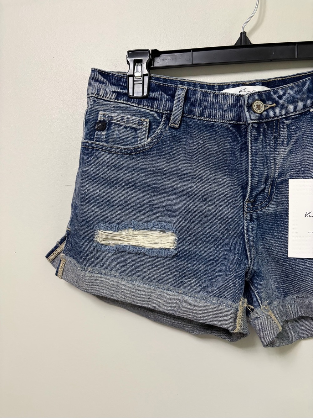 NWT KanCan Beren Mid Rise Distressed Cuffed Denim Shorts KC5142YT Size 27 / W7 - Picture 5 of 13